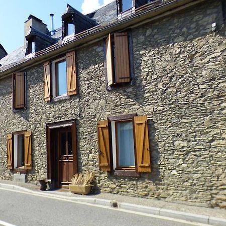 Maison Familiale Pour 8 Saint-Aventin Luaran gambar