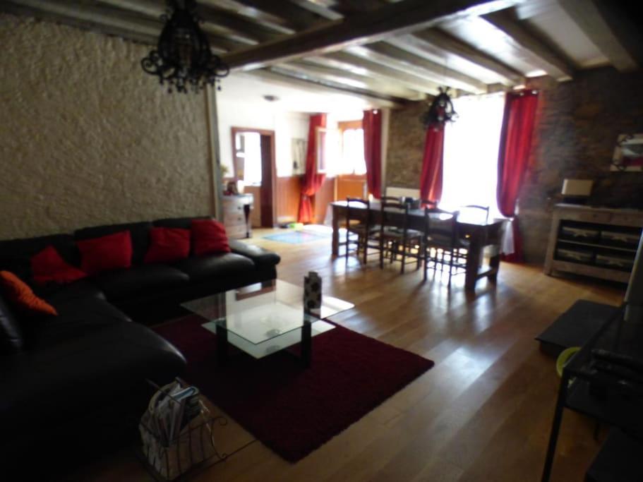 Maison Familiale Pour 8 Saint-Aventin Luaran gambar
