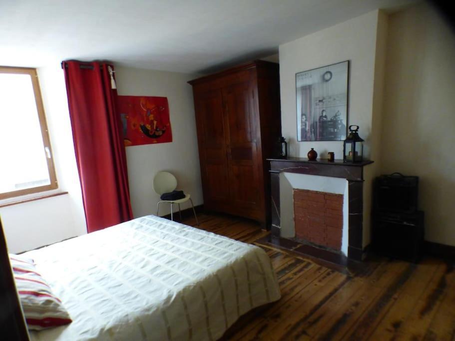 Maison Familiale Pour 8 Saint-Aventin Luaran gambar