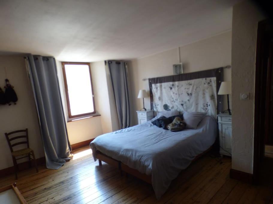 Maison Familiale Pour 8 Saint-Aventin Luaran gambar