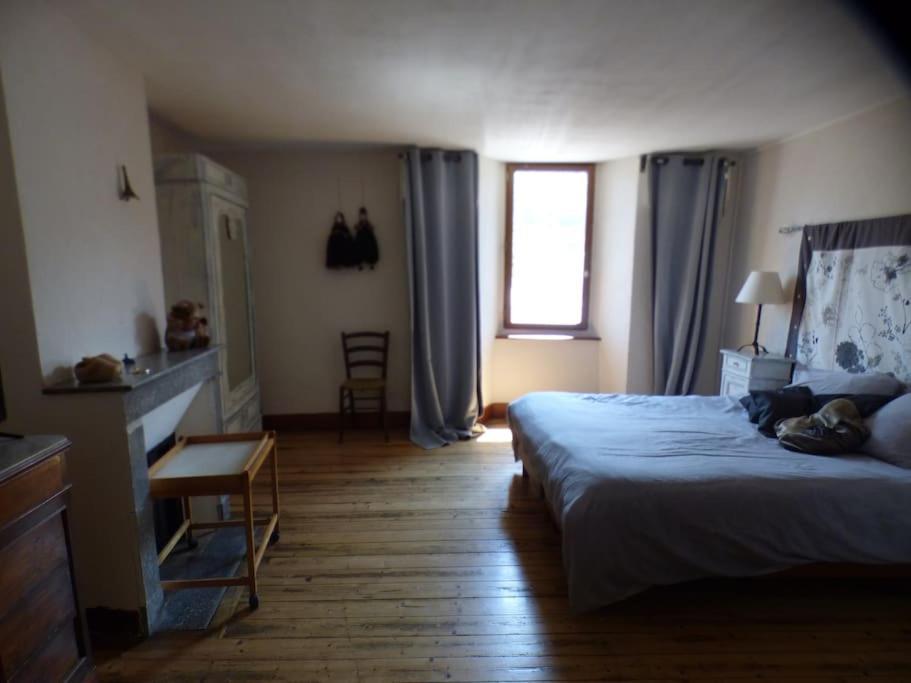 Maison Familiale Pour 8 Saint-Aventin Luaran gambar